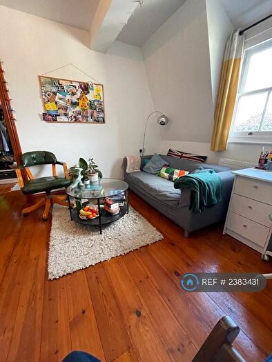 1 Bedroom Flat To Rent In Arlington Road, London, NW1