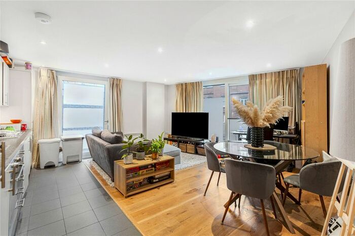 2 Bedroom Flat To Rent In Brewhouse Yard, London, EC1V