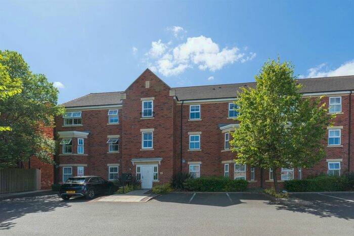 2 Bedroom Apartment To Rent In Sidings Place, Fencehouse, Durham, DH4