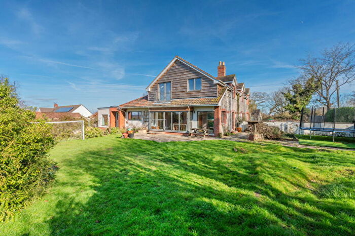 3 Bedroom Cottage For Sale In Towerhead, Banwell, BS29