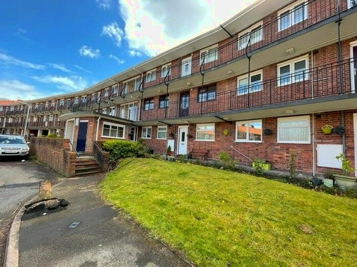 2 Bedroom Flat To Rent In Merridale Road, Wolverhampton, WV3