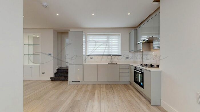 1 Bedroom Maisonette To Rent In Oldbury Place, Marylebone, W1U
