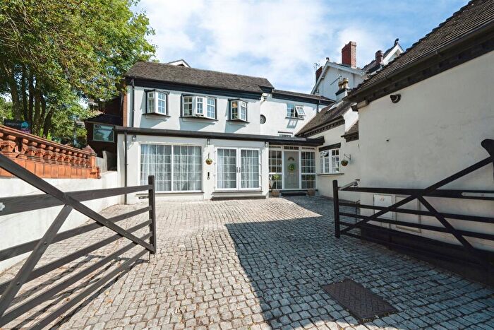 2 Bedroom Cottage For Sale In Oakham Road, Cawney Bank Lodge, Dudley, DY2
