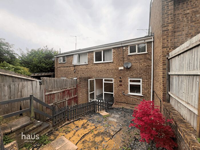 3 Bedroom Terraced House To Rent In Sundridge Drive, Chatham, ME5