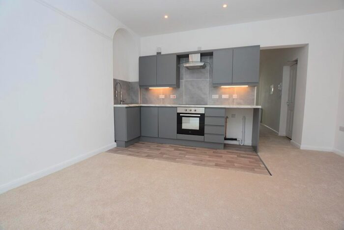 2 Bedroom Flat To Rent In Albert Road, Colne, BB8