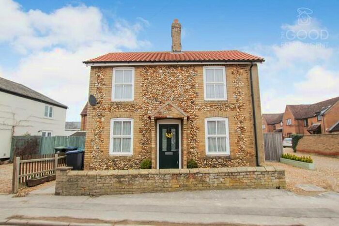 2 Bedroom Detached House For Sale In Pound Lane, Isleham, CB7