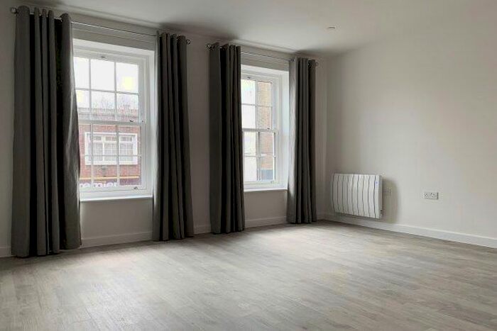 1 Bedroom Flat To Rent In High Street, Ramsgate, CT11