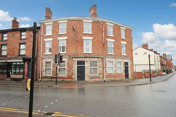 2 Bedroom Apartment For Sale In Manchester Road, Northwich, CW9