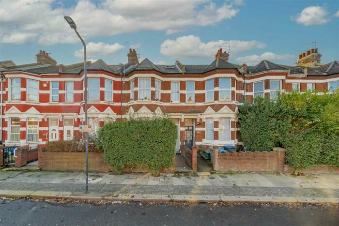 2 Bedroom Flat To Rent In Chapter Road, Willesden Green, NW2