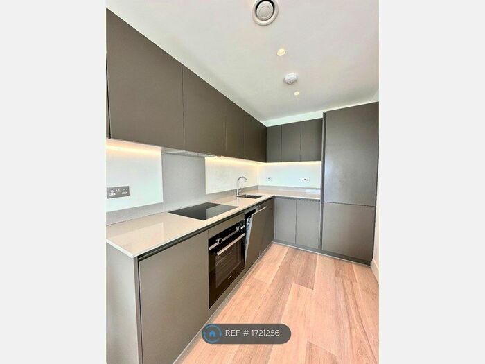 1 Bedroom Flat To Rent In Hale Works Apartments, London, N17