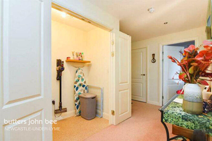 2 Bedroom Retirement Property For Sale In High Street, Newcastle, ST5