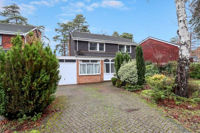 4 Bedroom Property For Sale In Heathpark Drive, Windlesham, GU20