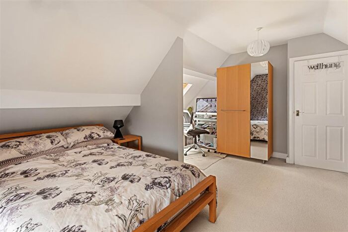 2 Bedroom Flat For Sale In Front Street, Acomb, York, YO24