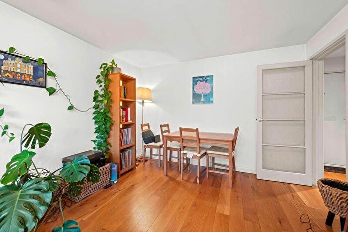 1 Bedroom Apartment To Rent In Lovelace Road, Surbiton, KT6