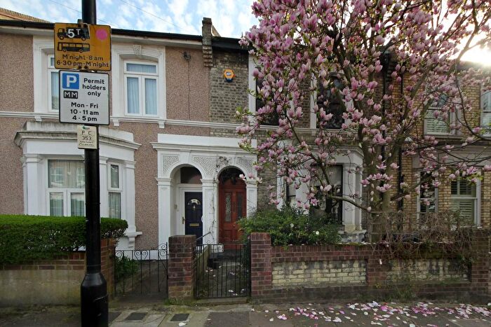 4 Bedroom Property For Sale In Brougham Road, W3