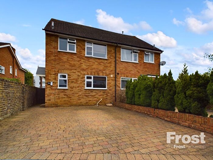 3 Bedroom Semi-Detached House To Rent In Penton Road, Staines-Upon-Thames, Surrey, TW18