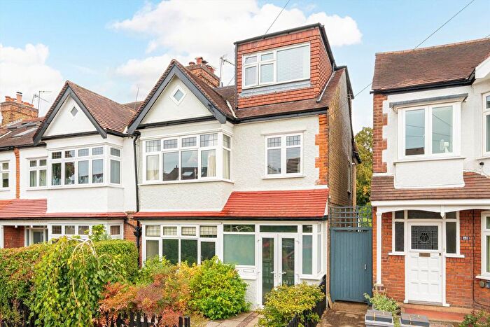 5 Bedroom Property For Sale In Tennyson Avenue, Twickenham, TW1