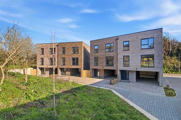3 Bedroom Town House For Sale In Blatchington Road, Seaford, BN25