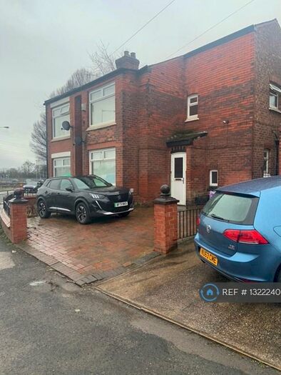 3 Bedroom Semi-Detached House To Rent In Bury New Road, Whitefield, Manchester, M45