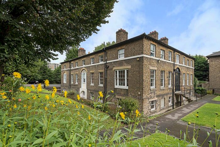 1 Bedroom Flat To Rent In Connaught Mews, SE18