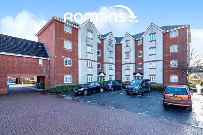 2 Bedroom Apartment To Rent In Woodland Walk, Aldershot, GU12