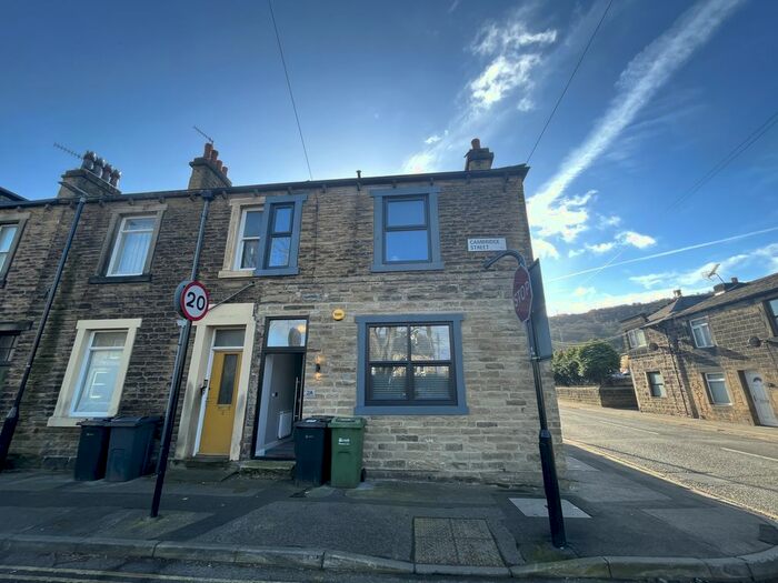 2 Bedroom Flat To Rent In Cambridge Terrace, Otley, West Yorkshire, LS21