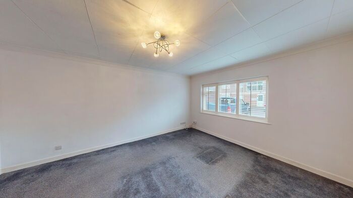 2 Bedroom Flat To Rent In Tyn Y Parc Road, Rhiwbina, Cardiff, CF14