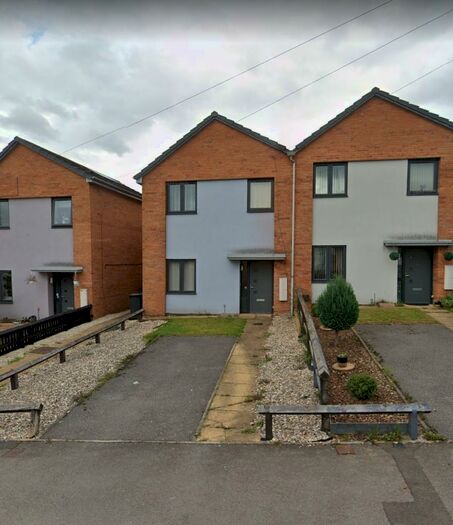 2 Bedroom Semi-Detached House To Rent In Newhill Road, Barnsley, South Yorkshire, S71