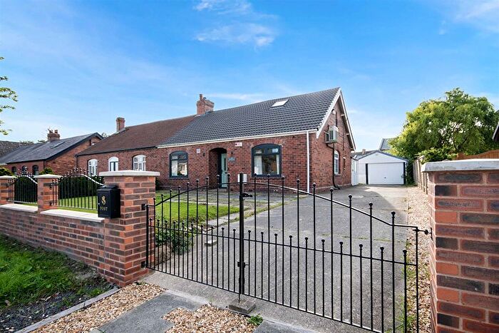 2 Bedroom Semi-Detached Bungalow For Sale In Morthen Road, Rotherham, S66