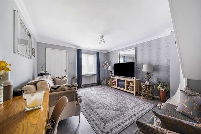 2 Bedroom Semi-Detached House For Sale In Heol Waun Wen, Llangyfelach, Swansea, SA6