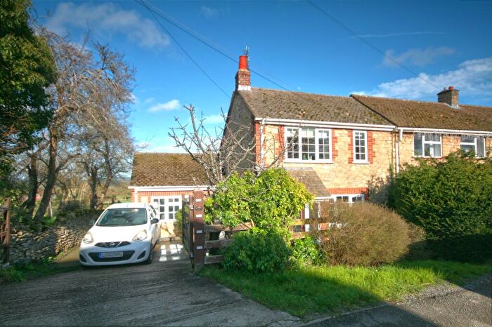 2 Bedroom Semi-Detached House For Sale In The Cot, Forest Hill, OX33