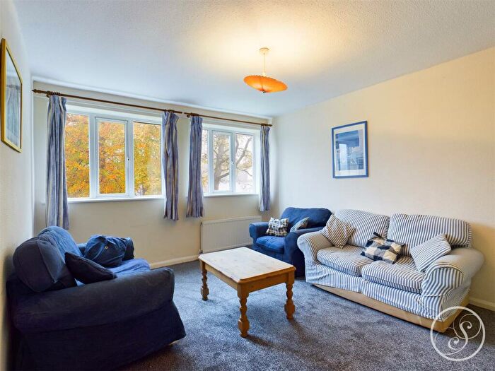 1 Bedroom Flat To Rent In Thorn Lane, Leeds, LS8
