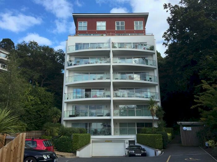 2 Bedroom Apartment To Rent In Phoenix, Glen Road, Poole, BH14