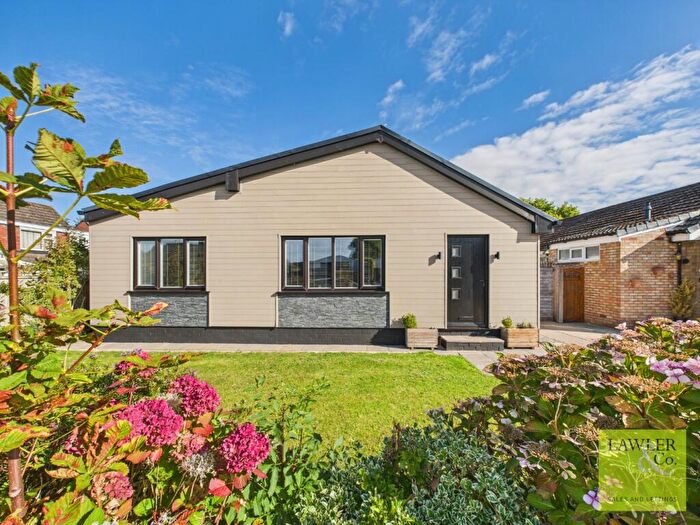 4 Bedroom Detached Bungalow For Sale In Chestnut Drive, Poynton, SK12