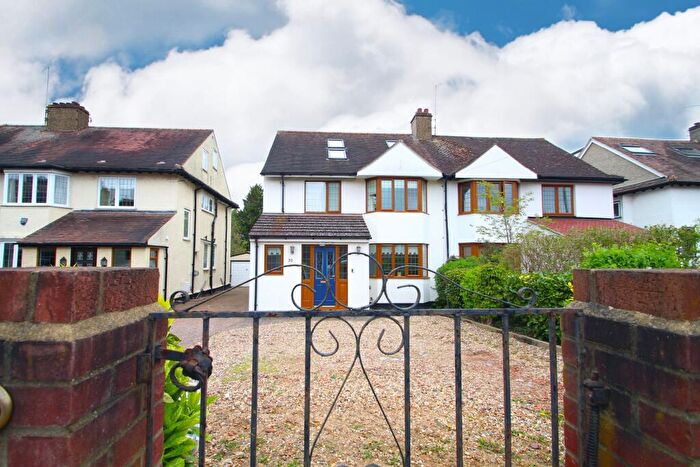 5 Bedroom Semi-Detached House To Rent In Station Road, Loughton, IG10