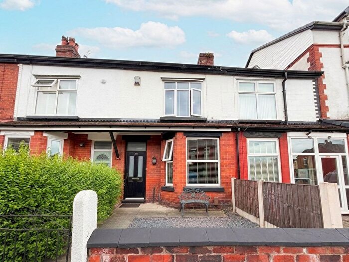 3 Bedroom Terraced House For Sale In Hayfield Road, Salford, M6