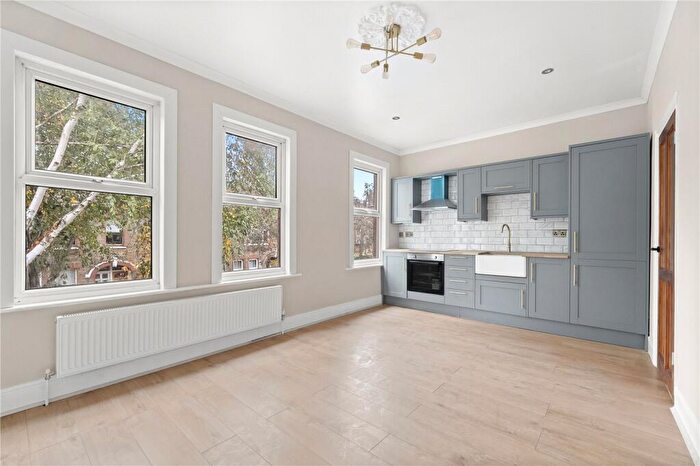 2 Bedroom Flat For Sale In Morieux Road, Leyton, London, E10