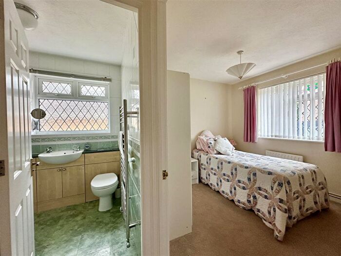 2 Bedroom Detached Bungalow For Sale In Spring Lane, Bexhill-On-Sea, TN39