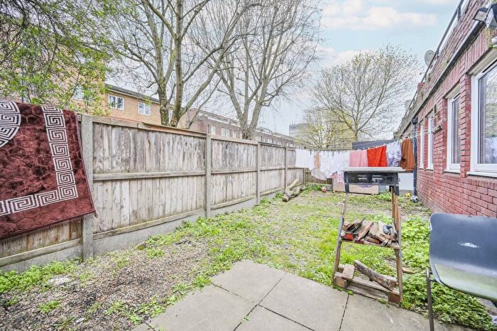 2 Bedroom Flat For Sale In Copperfield Mews, London, , Edmonton, London, N18