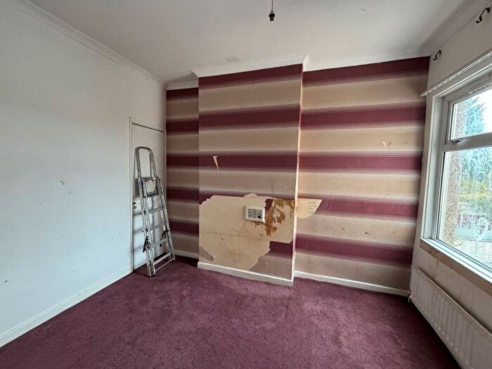 2 Bedroom End Of Terrace House For Sale In Broad Street, Coventry, West Midlands, CV6