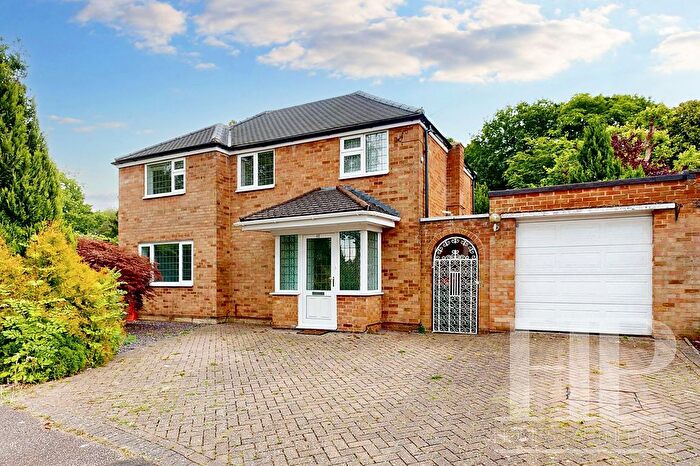 3 Bedroom Detached House To Rent In Milton Road, Crawley, RH10