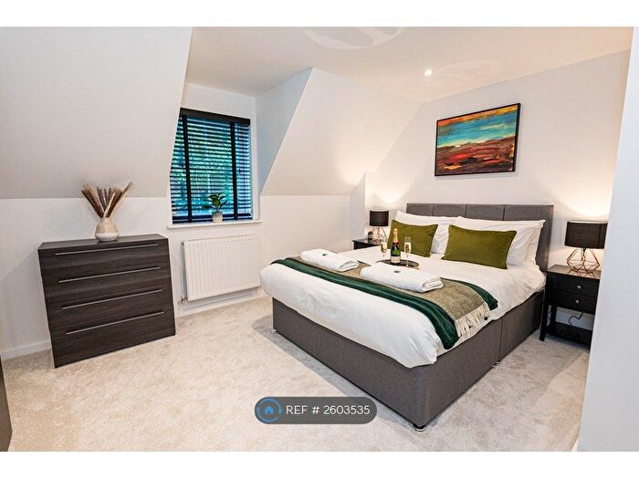 4 Bedroom Semi-Detached House To Rent In Highgrove Mews, Bournemouth, BH4