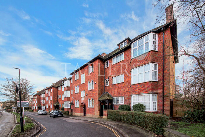 2 Bedroom Apartment To Rent In Sheldon Avenue, East Finchley, N2