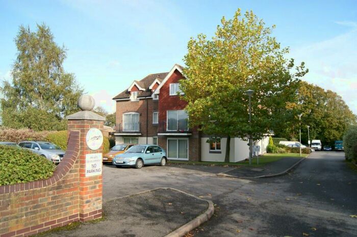 1 Bedroom Apartment To Rent In Ladbroke Road, Redhill, RH1