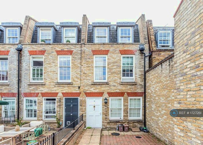 3 Bedroom Terraced House To Rent In Montague Mews, London, E3