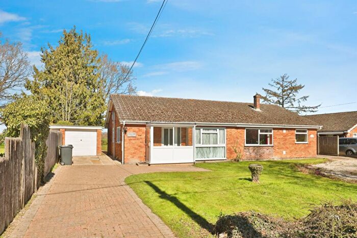 2 Bedroom Semi-Detached Bungalow For Sale In Mattishall Road, East Tuddenham, Dereham, NR20