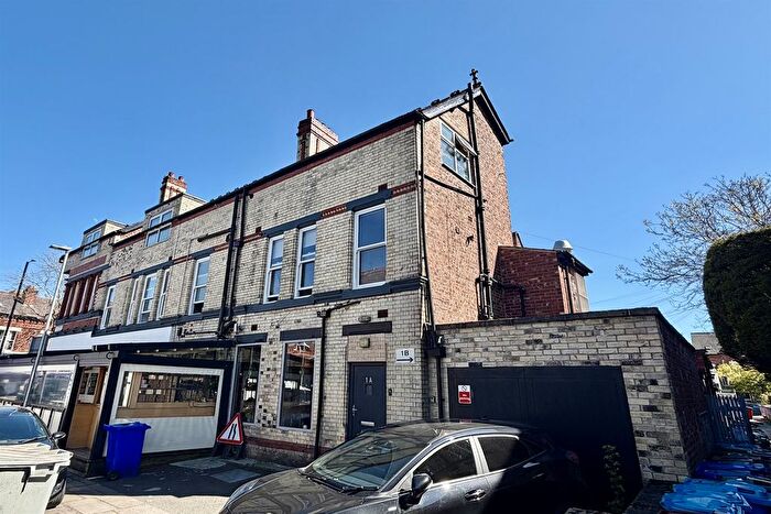 1 Bedroom Flat To Rent In Silverwood Avenue, Manchester, M21