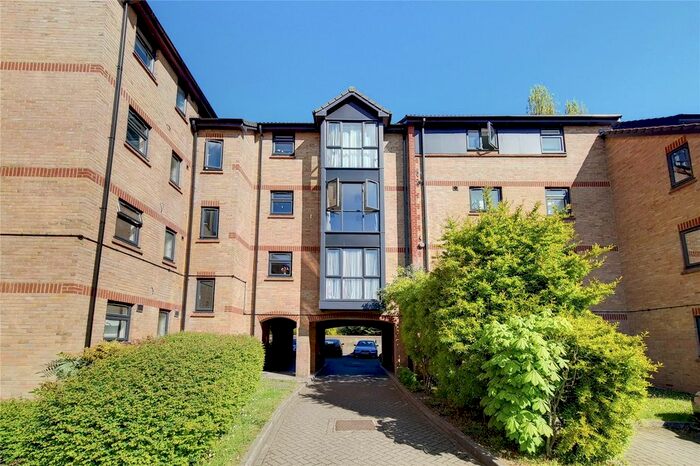 Studio To Rent In Sterling Place, London, W5