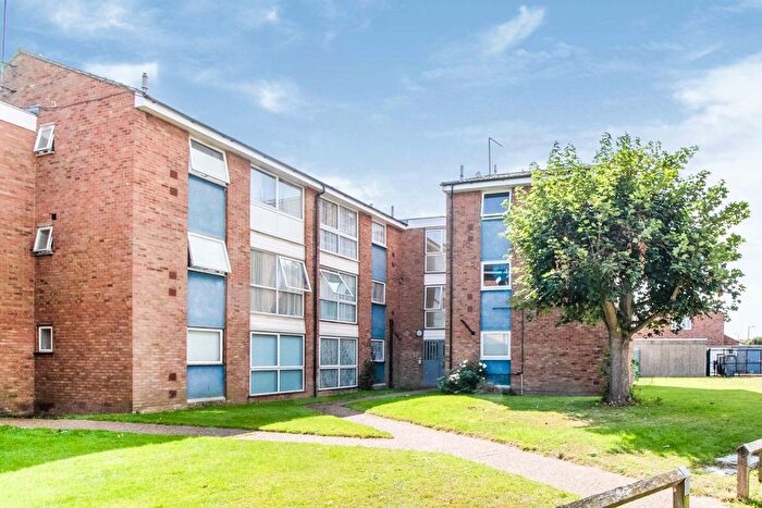 2 Bedroom Flat To Rent In Ashlands Court, Tilbury, RM18