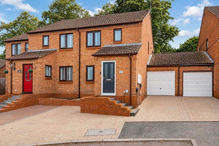2 Bedroom Semi-Detached House For Sale In St. Wulstan Way, Southam, CV47